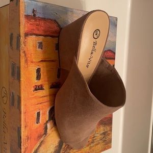 Bella Vita Wedges